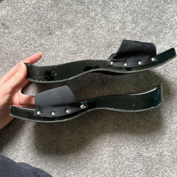 Channel CC Sandals - Picture 4 of 10